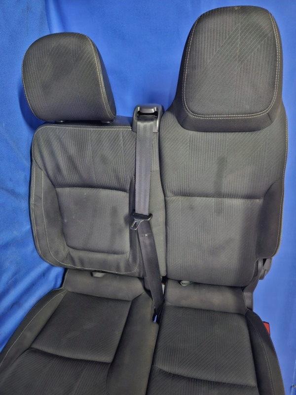 Сиденье заднее сиденье пассажира европа  renault trafic 3 Цена