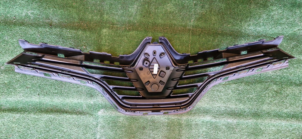 фото №4, Решётка радиатора передняя решётка радиатора перед renault captur 1 i 623102335r