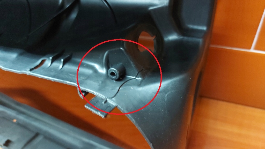 фото №15, Воздуховод впуск воздуха жалюзи шторка bmw 7 f01