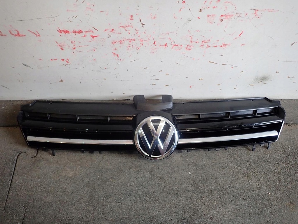 фото №1, Решётка радиатора vw golf vii 2012- 5g0853653