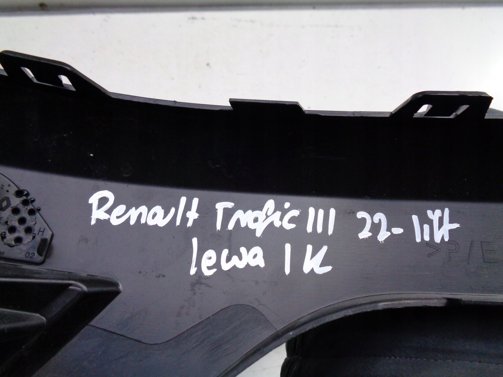 фото №4, Решітка бампера ліва renault trafic iv 22-
