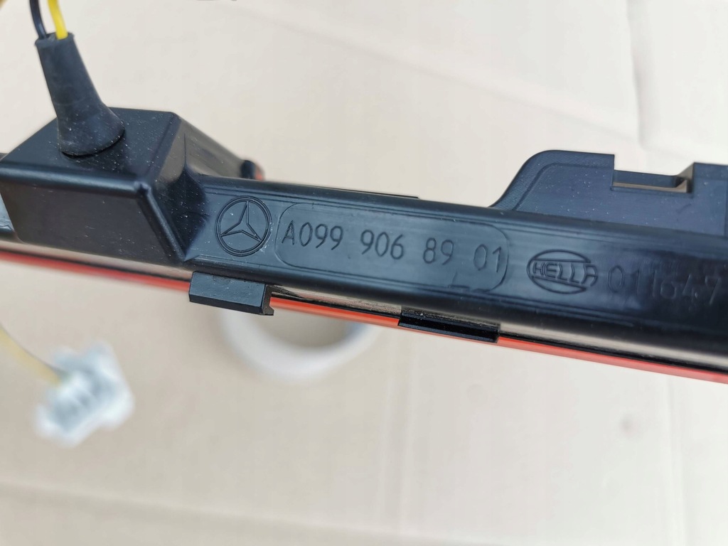 фото №6, Mercedes оригинальный номер a0999068901 третий свет стоп nowe w177 w247 h247