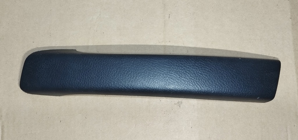 фото №1, Mazda rx8 rx-8 підлокітник ручка кронштейн правий задня f151-68d62 f15168d62