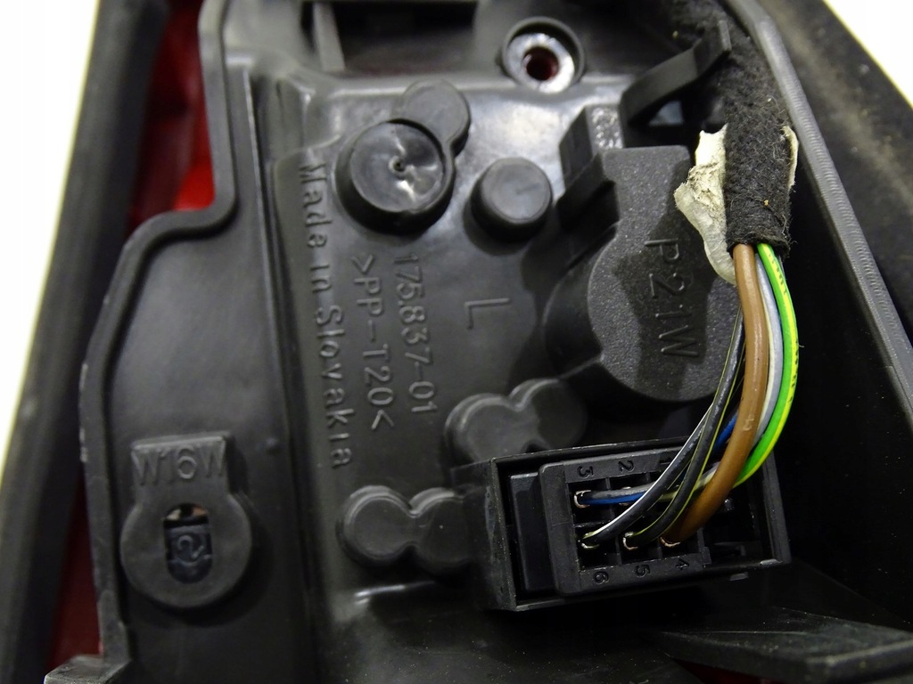 фото №6, Лампа левая левый задняя задняя audi a1 8x 8x0945093d