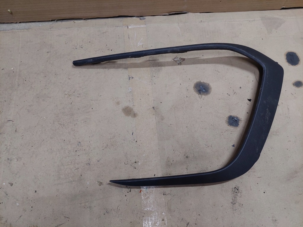 фото №1, Правая рамка решётка бампера vw golf 8 gti r-line 5h0 5h0853764