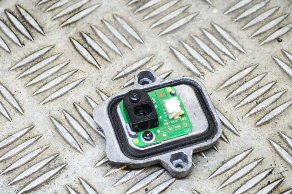 фото №2, Bmw 3 f30 f80 led освітлення керування unit 2.0 бензин гібрид 135kw 2017