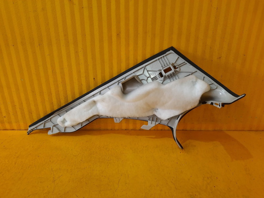 фото №4, Mercedes e w238 захист стійка обшивка праве