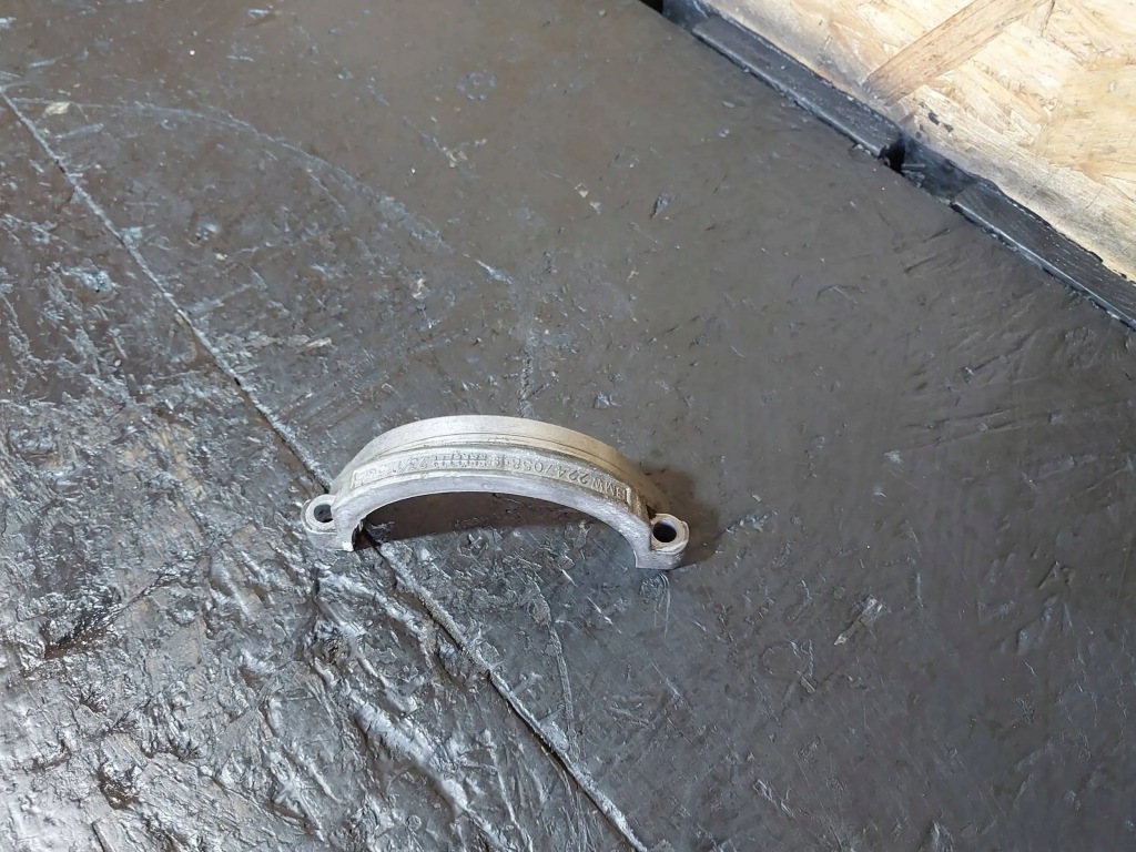 Купить Кронштейн насоса вакуум bmw 5 e39 530d m57d30 2247058