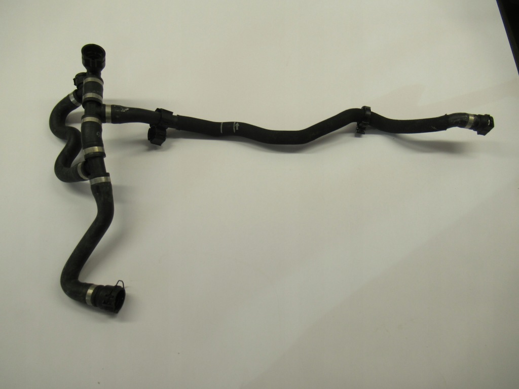 Купити Bmw g80 g82 шланг патрубок води 8096448