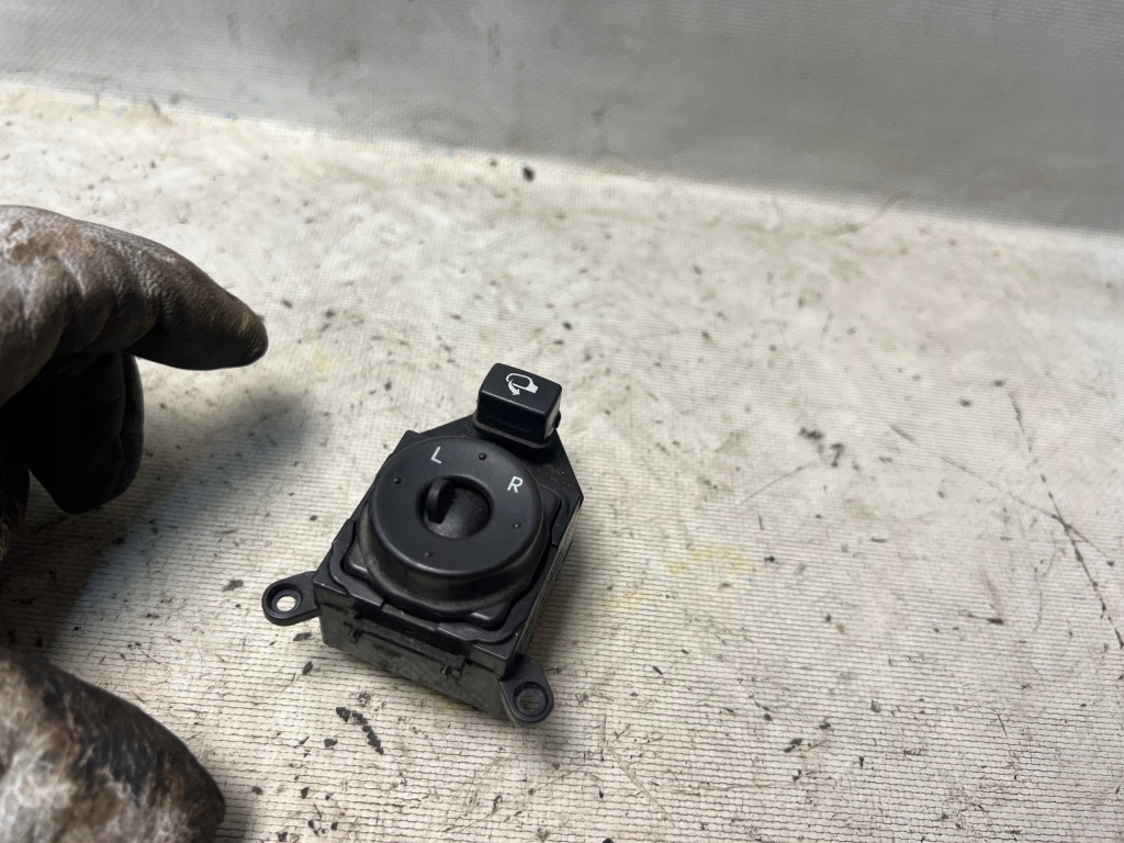 фото №1, Kia soul i 08- панель перемикач дзеркал europa