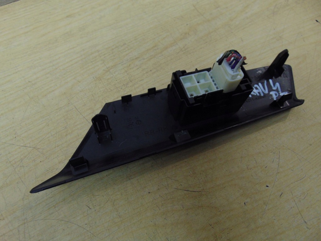 фото №7, Выключатель стекло правый задняя toyota rav4 iv 74271-42030 карбон