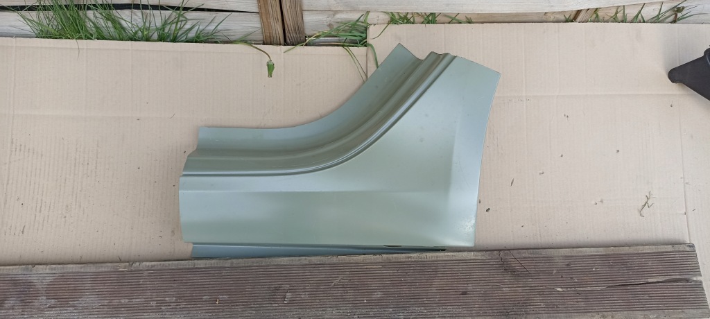 Купити Поріг ліве обшивка tesla 3 3 17-22r 1073735-sc-r