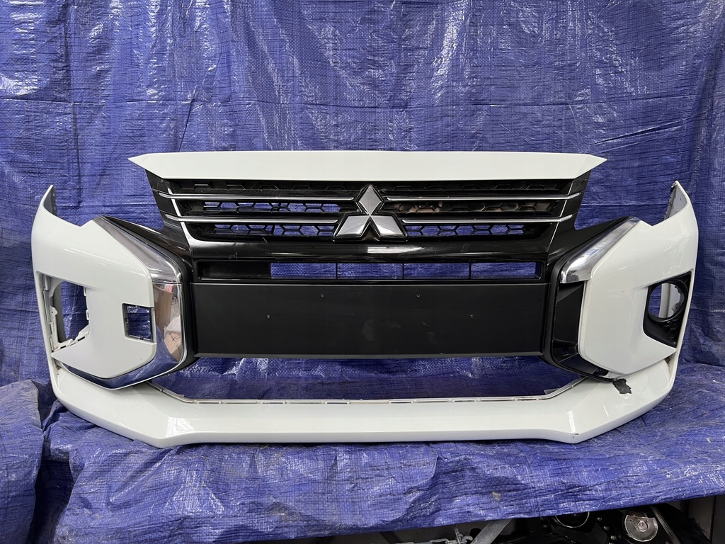фото №1, Mitsubishi space star 20- бампер передній