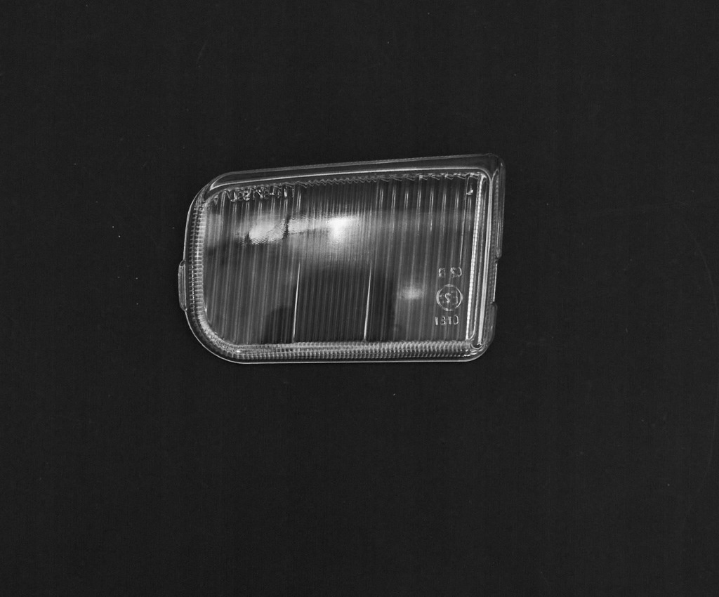 фото №1, Mitsubishi galant 04.97- стекло противотуманной фары