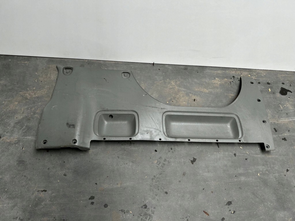 Купити Обшивка оббивка лівий задній renault trafic 2 opel vivaro a 8200053234