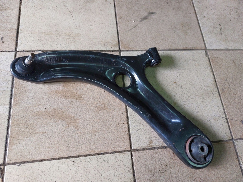 фото №1, Важіль лівий перед hyundai i20 1.4 crdi 2008-14