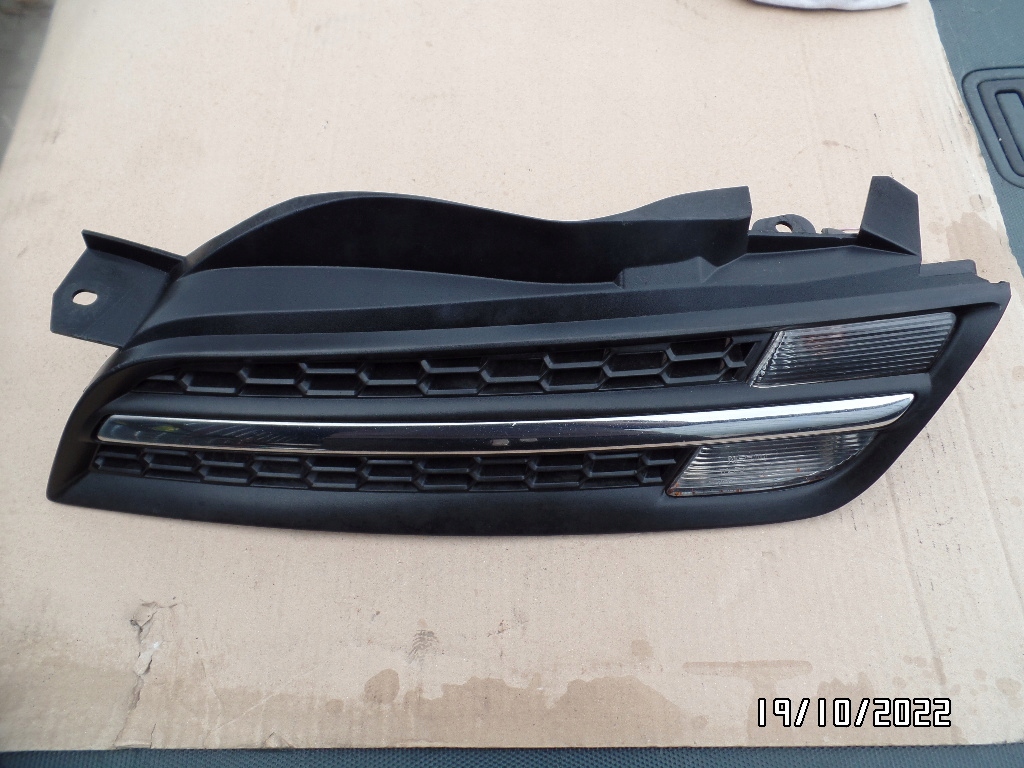 фото №1, Решётка радиатора решётка радиатора бампера левая micra k12 62330bc400