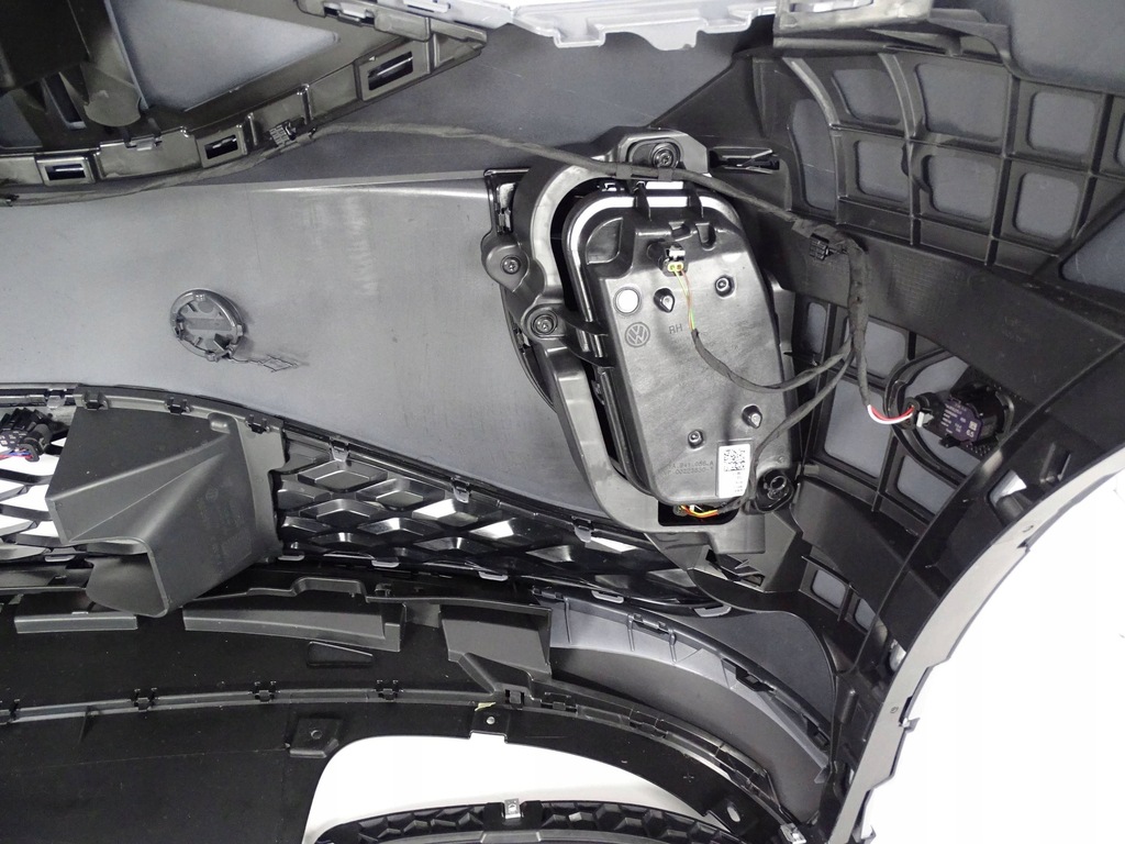 фото №9, Бампер перед передній vw id4 id.4 id 4 gtx версія 6x pdc + радар + led