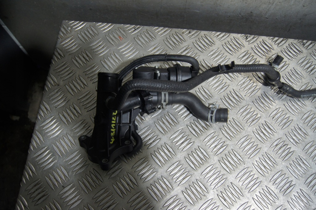 фото №4, Корпус термостата w205 110600686r