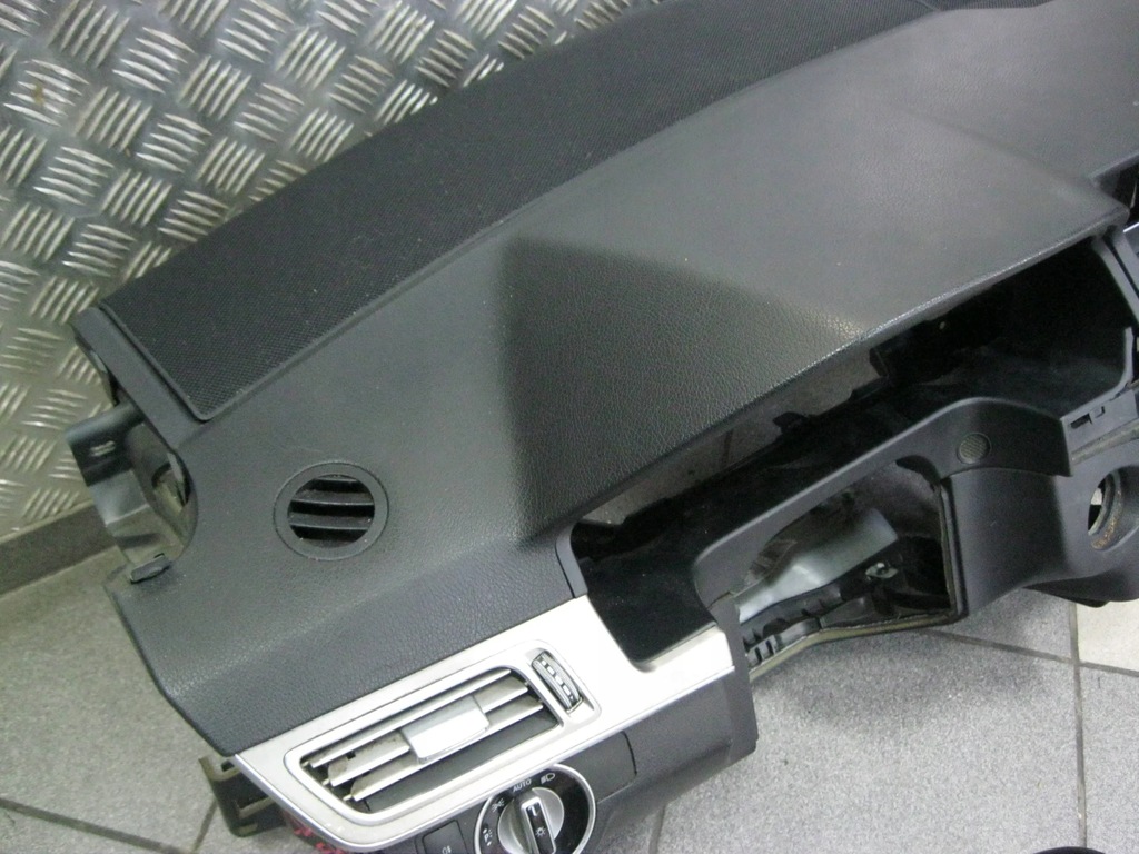 фото №7, Приборная панель консоль подушка безопасности mercedes e-klasa w212 lift