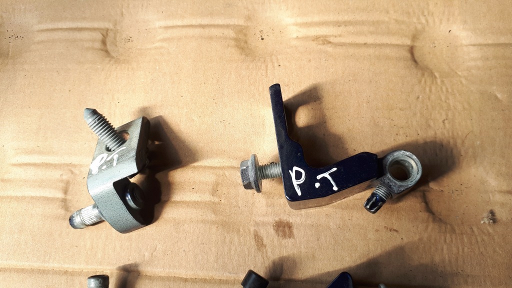 фото №3, S4 b9 a4 8w петля петли дверь правый задняя lx5h