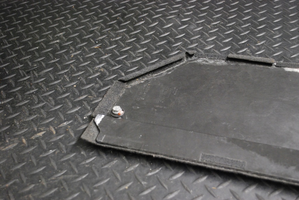 фото №7, Захист кришка акумулятор audi a8 d2 4d0868865c