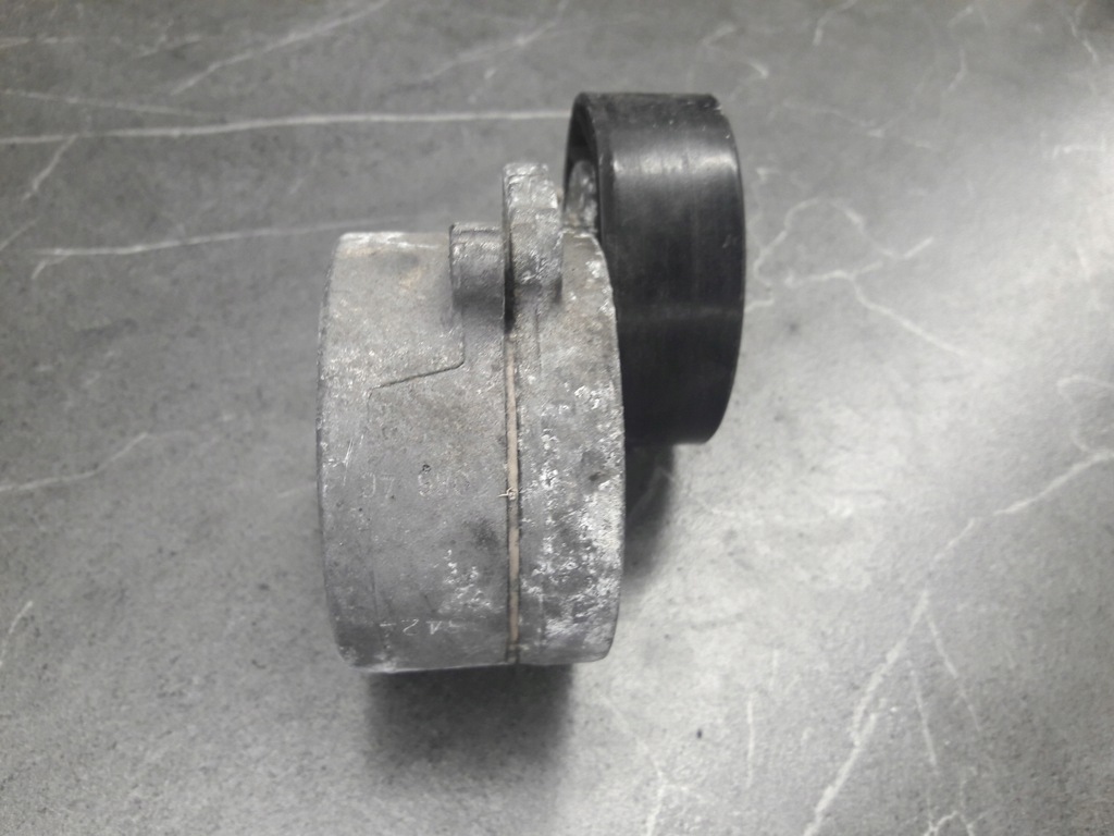 фото №6, Натяжитель ремень volvo s40 2.0 98kw