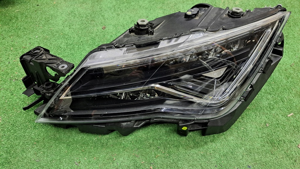 фото №1, Seat leon 3 iii 5f1 lift full led лампа передня