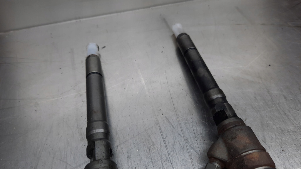 фото №5, Форсунки комплект 33800-27010 0445110064 kia carens ii 04r 2.0 crdi