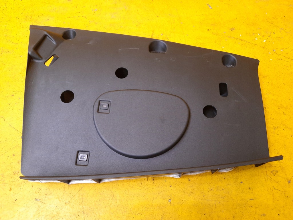 фото №1, Maserati levante захист пластик заглушка права