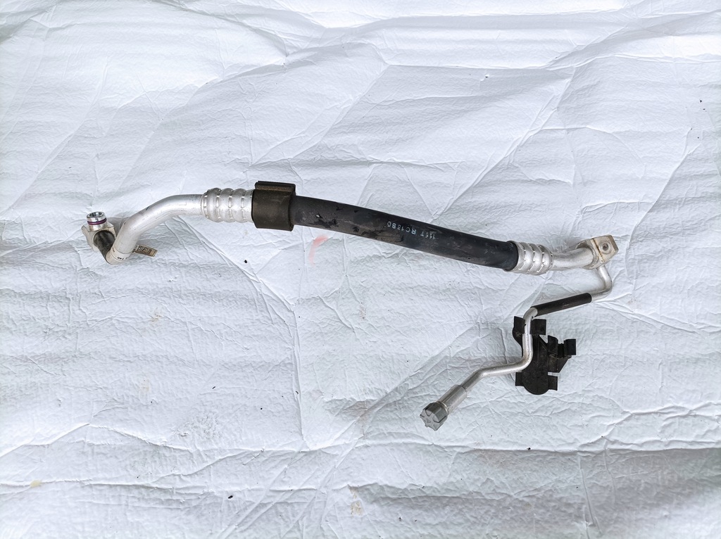 фото №1, Audi a4 b9 шланг кондиционера 8w1816740