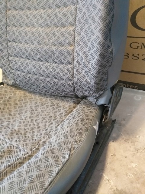 фото №2, Сиденье land rover defender