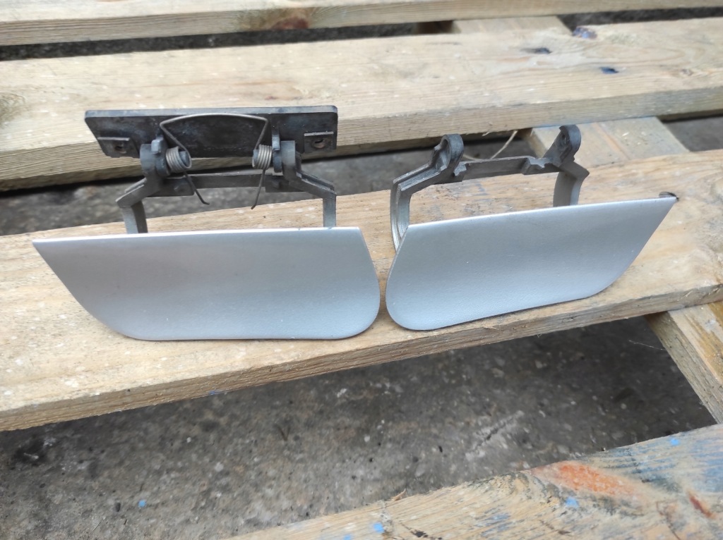 фото №1, Заглушка распылителя ксенон левая lub правая w220 mercedes