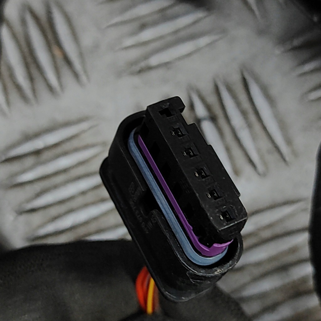 фото №7, Skoda enyaq iv 2024 жгут трубопровод датчика парковки pdc