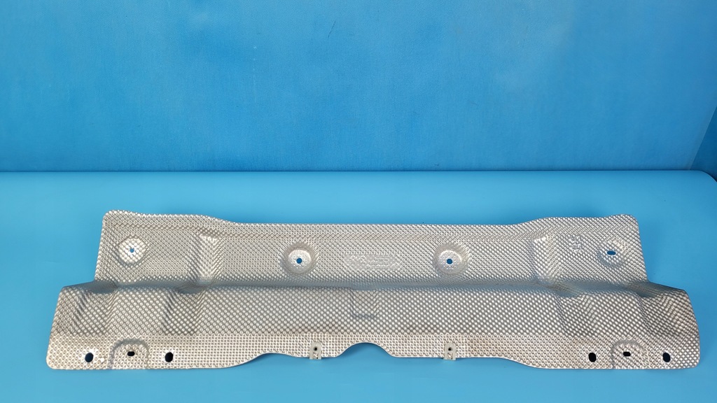 фото №8, Bmw x1 u11 sdrive18i 23r защита тепловая термоизоляция 9465692