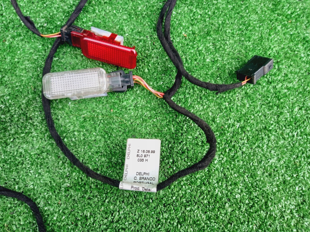 фото №7, Audi a3 8l 00-03 лампа джгут оббивка обшивка двері освітлення кабіни