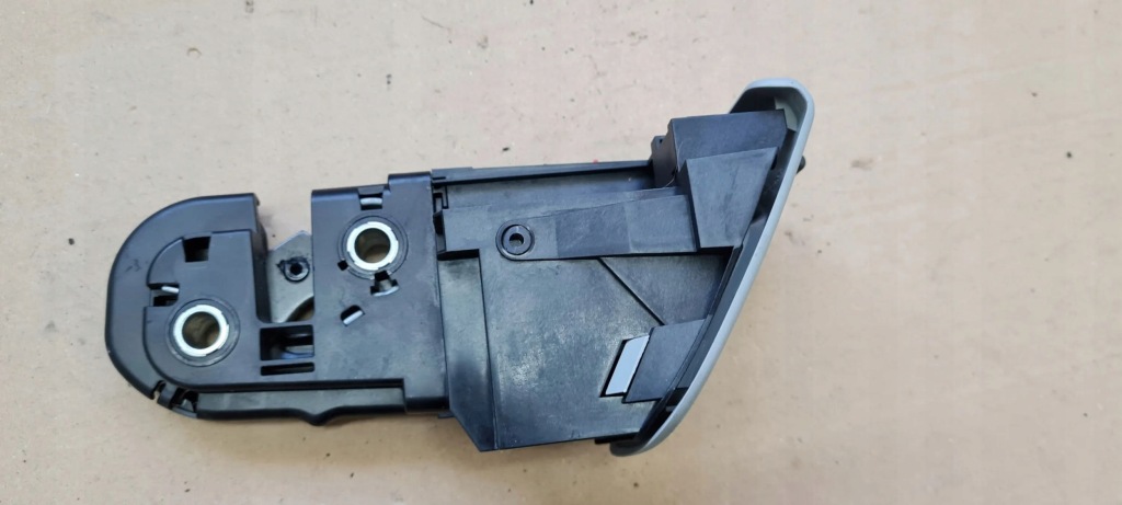 A7 4g замок защёлка сиденье спинка левое  задняя a6 c7 4g с Разборки