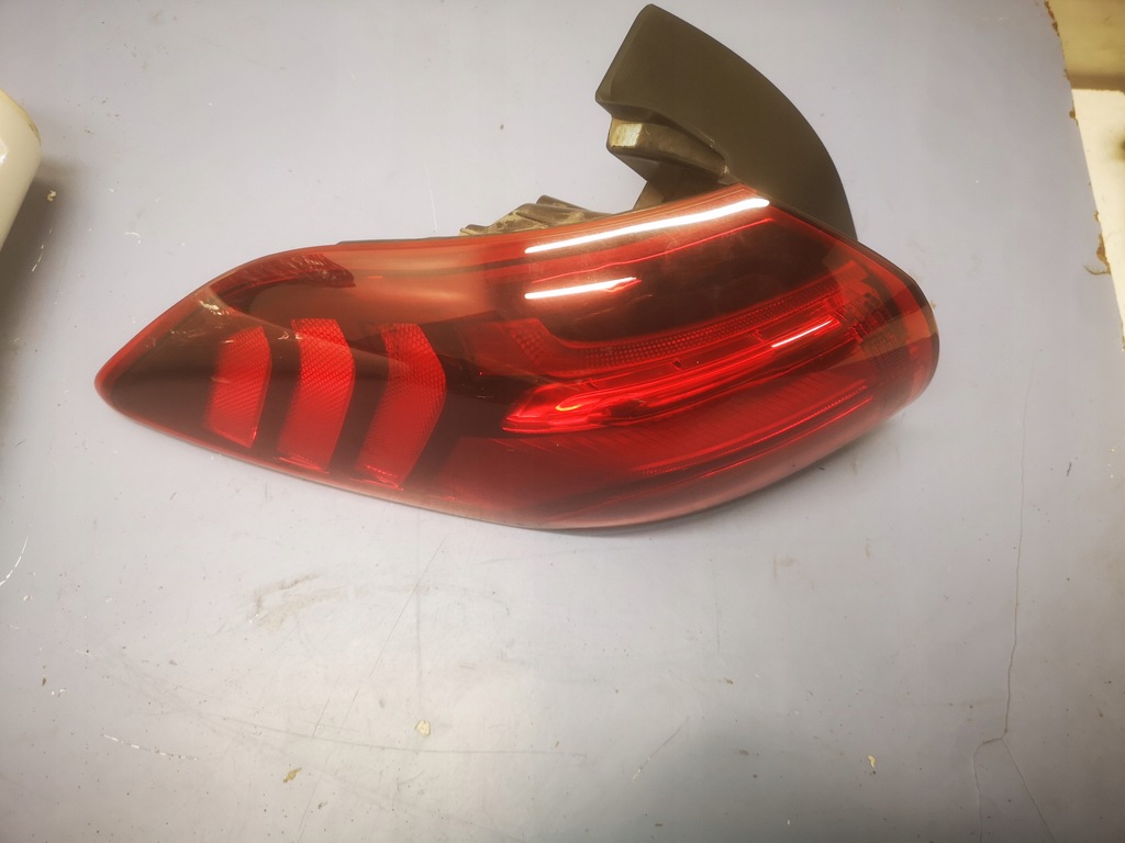 фото №1, Tucson ii iii lift лампа задняя правая 92401d7600