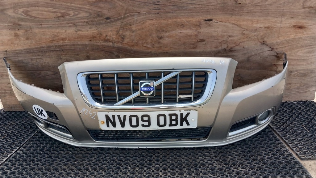 фото №1, Volvo v70 iii s80 ii r-desing бампер перед 473-46 протитуманна фара