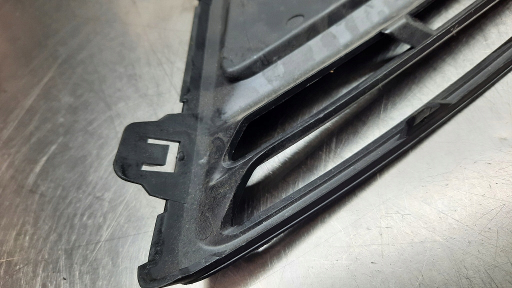 фото №8, Решітка бампера права 31290658 volvo xc60