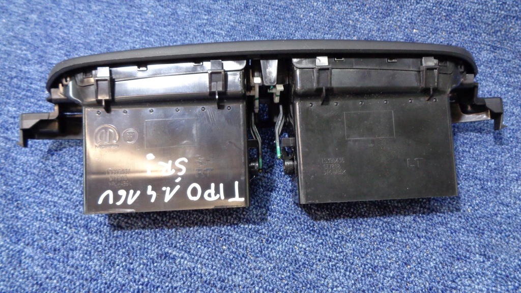 фото №4, Решітка обдув 0735016100 fiat tipo 2015- середня