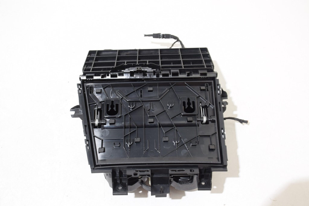 фото №8, Bmw g20 g21 g22 g26 зарядное устройство индукционная телефона wca nfc бардачок retrofit