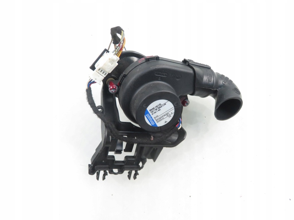 фото №1, Воздуходувка mercedes-benz cla c117 2469064700