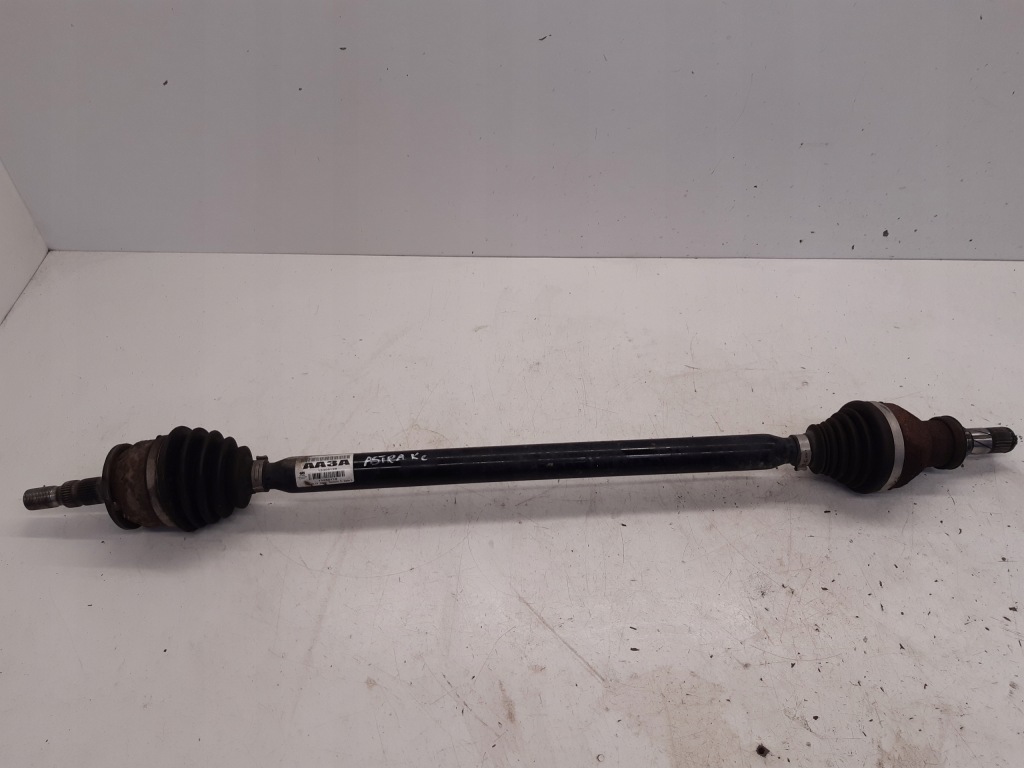 Купить Приводной вал правый  перед 13403129 opel astra k