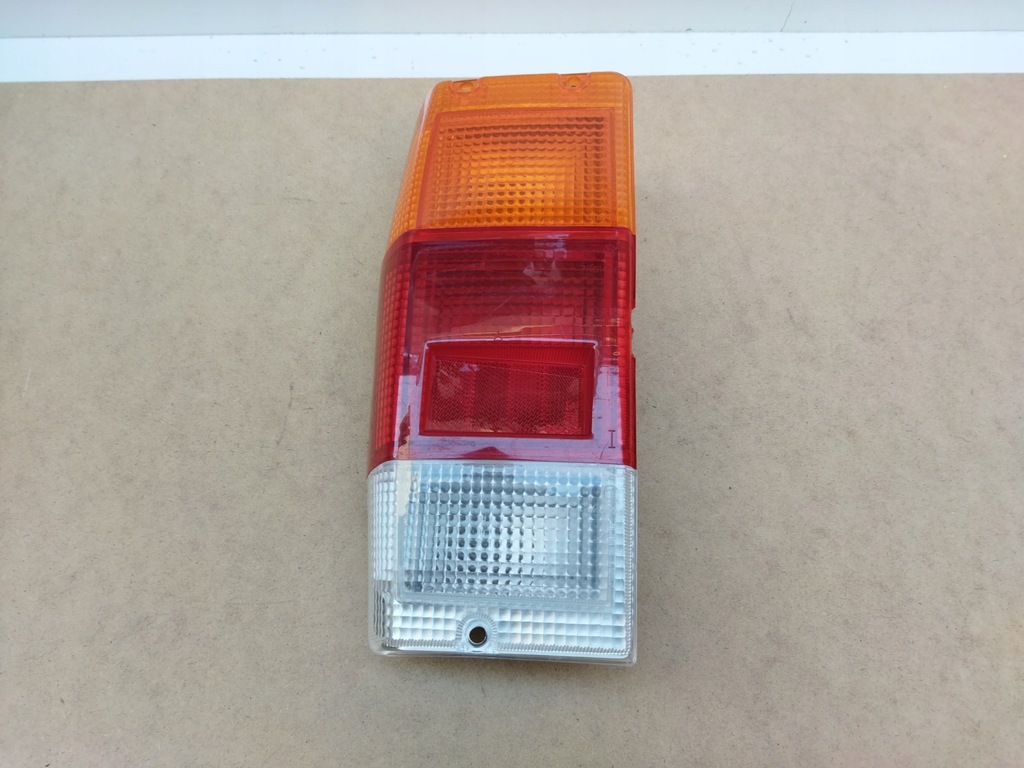 фото №1, Nissan vanette лампа левая задняя l59