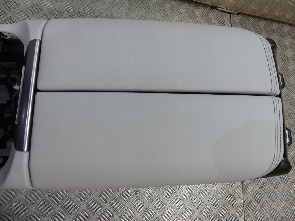 фото №11, Bmw x5 g05 туннель средний подлокотник консоль разные цвета