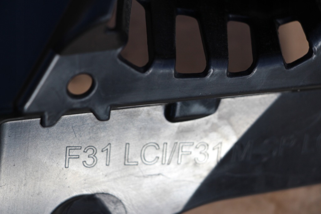 фото №10, Bmw 3 f31 lci направляющая бампера правый задняя задний 2012-2018