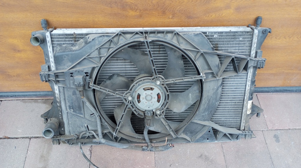фото №1, Радіатор wody вентилятор --renault laguna ii 2.2 dci