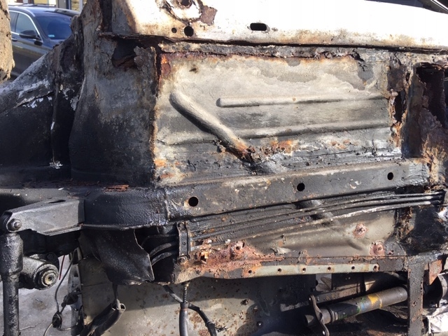 Пол mercedes c107 nowa комплект slc Оригинал