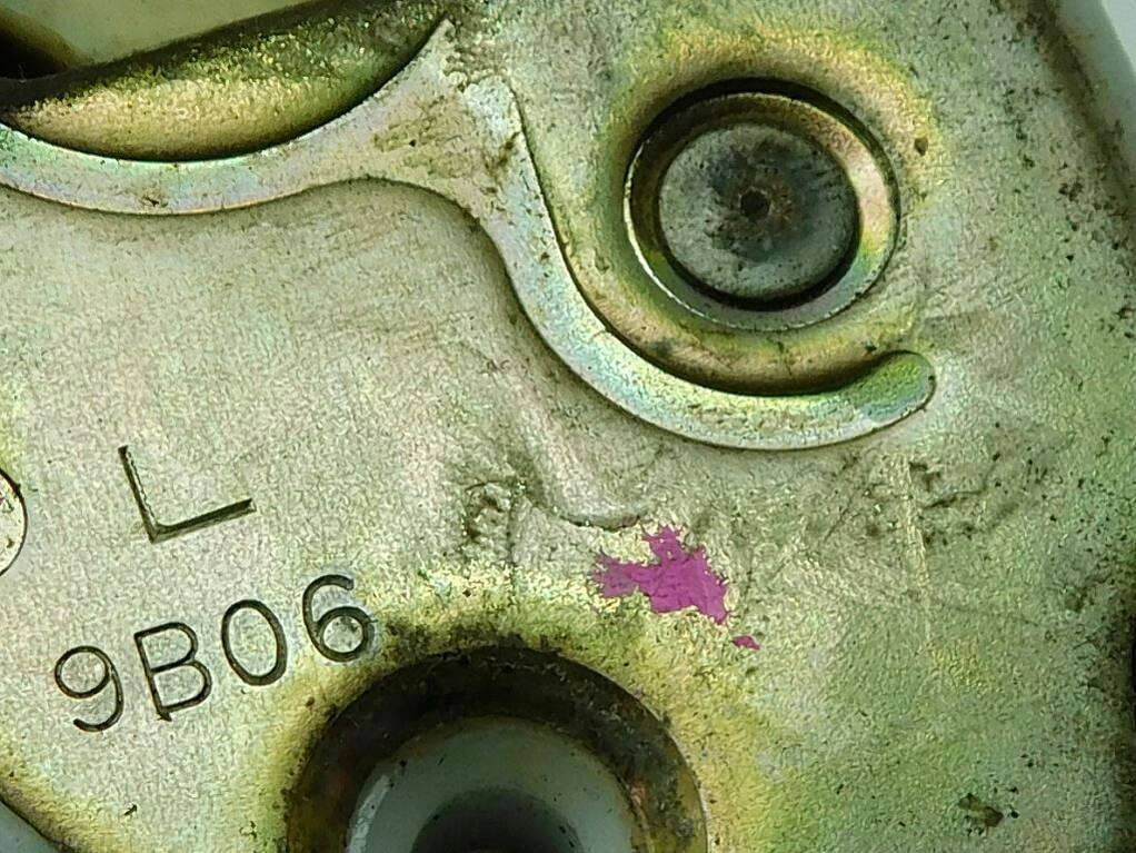 фото №9, Honda cr-v i 1999r - замок дверь левый задняя